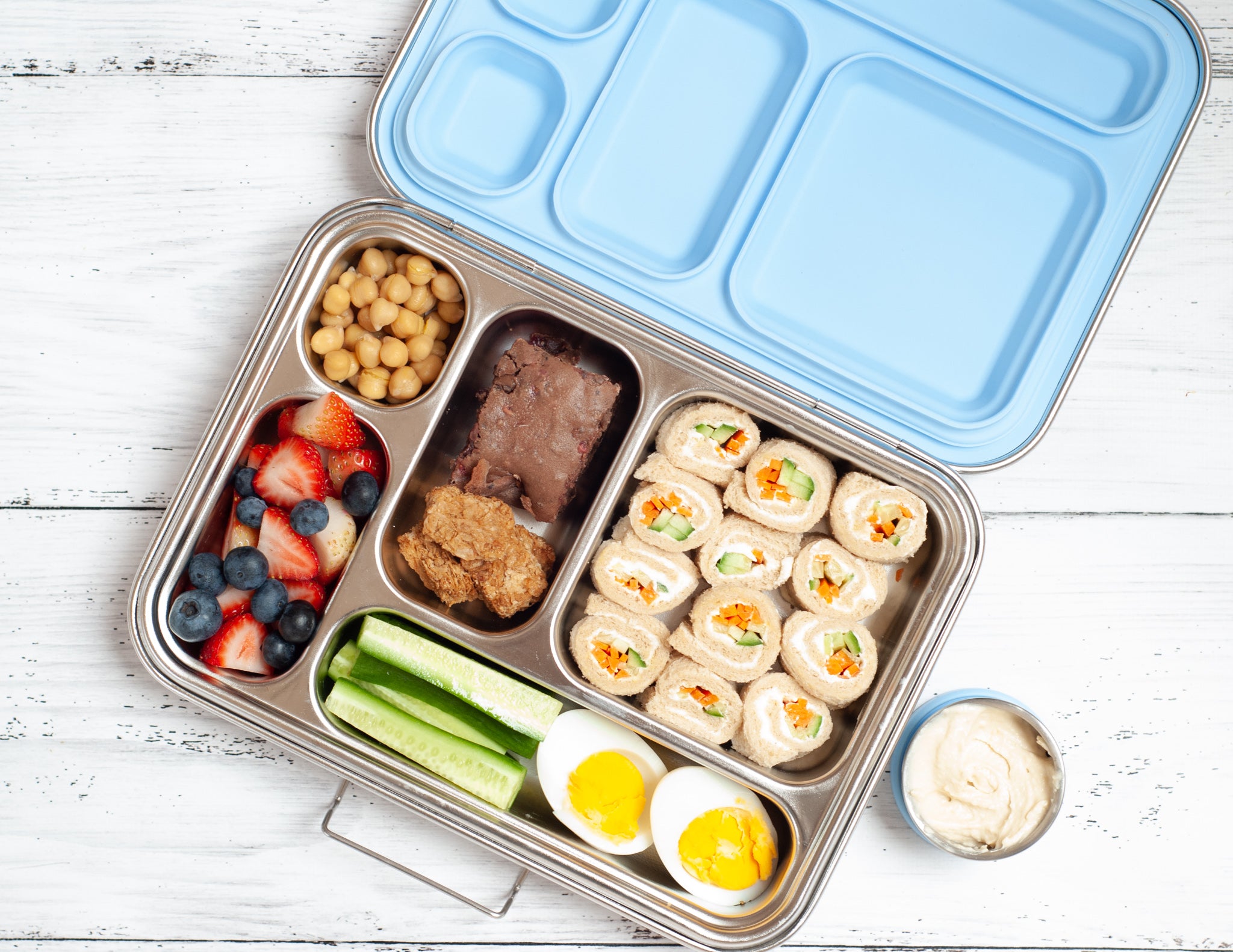 leak proof stainless steel lunch box with pink blue or mint silicone. nudie rudie lunchbox
